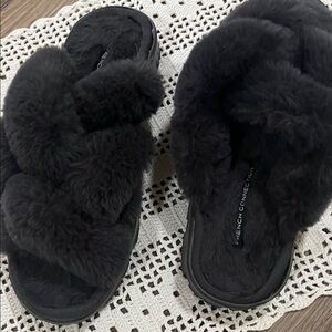 French Connection Women's Plush grey Slippers size 5/6 NWOB